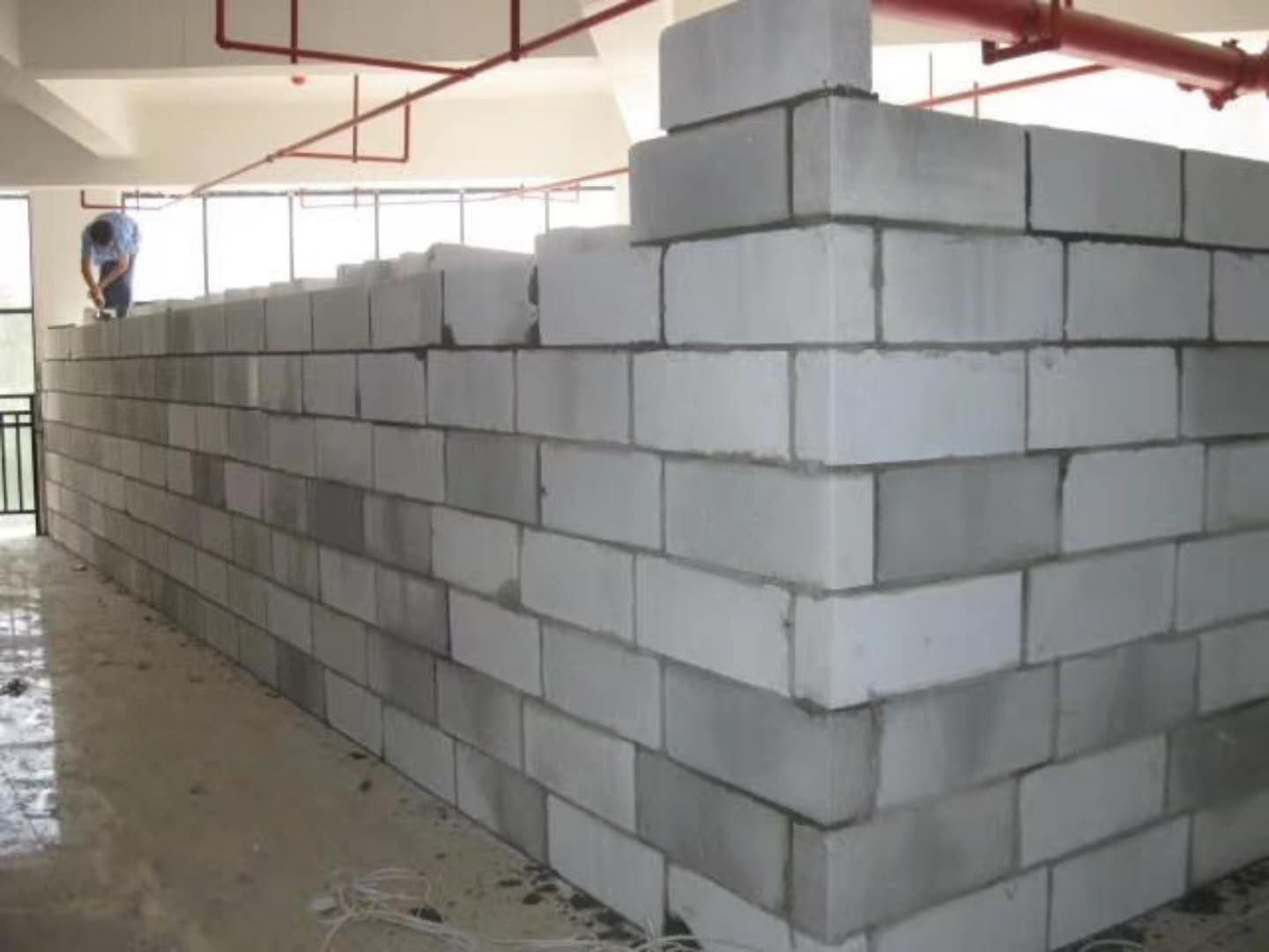 德保蒸压加气混凝土砌块承重墙静力和抗震性能的研究